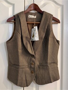 Belle Pogue Women's Brown Houndstooth Tailored Vest
